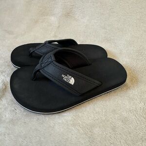 The North Face Kids Flip Flops Size 10 Youth Black Sandals